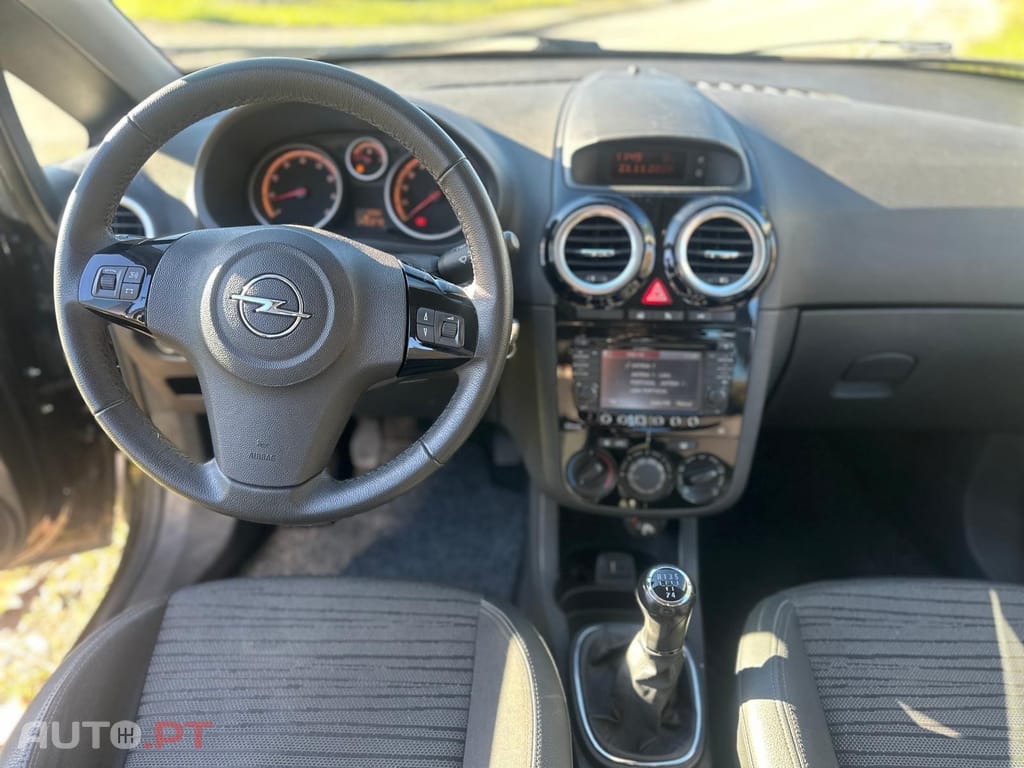 Opel Corsa 1.2 Enjoy S/S