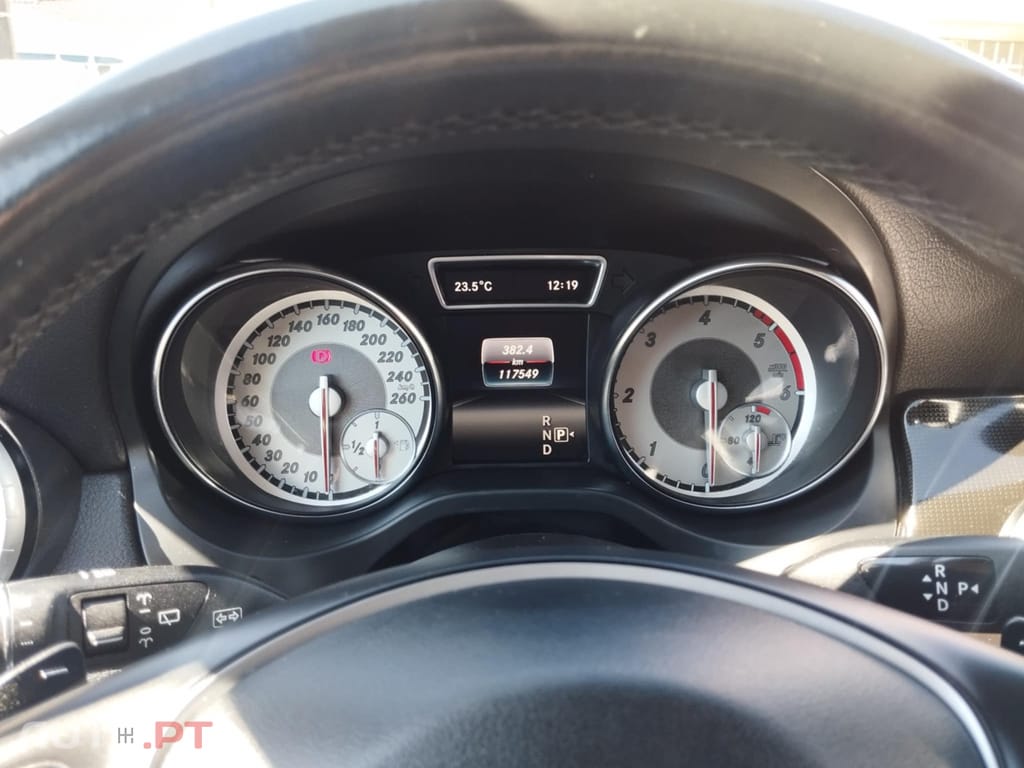 Mercedes-Benz CLA 200 200d