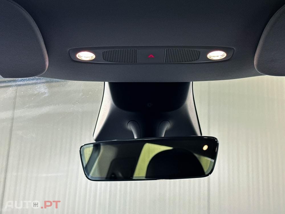 Tesla Model Y Long Range Dual Motor AWD