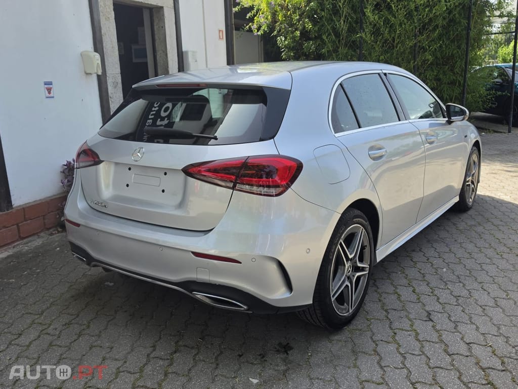 Mercedes-Benz A 250 e 8G-DCT AMG Line