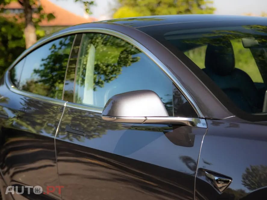 Tesla Model 3 Standard Range Plus RWD