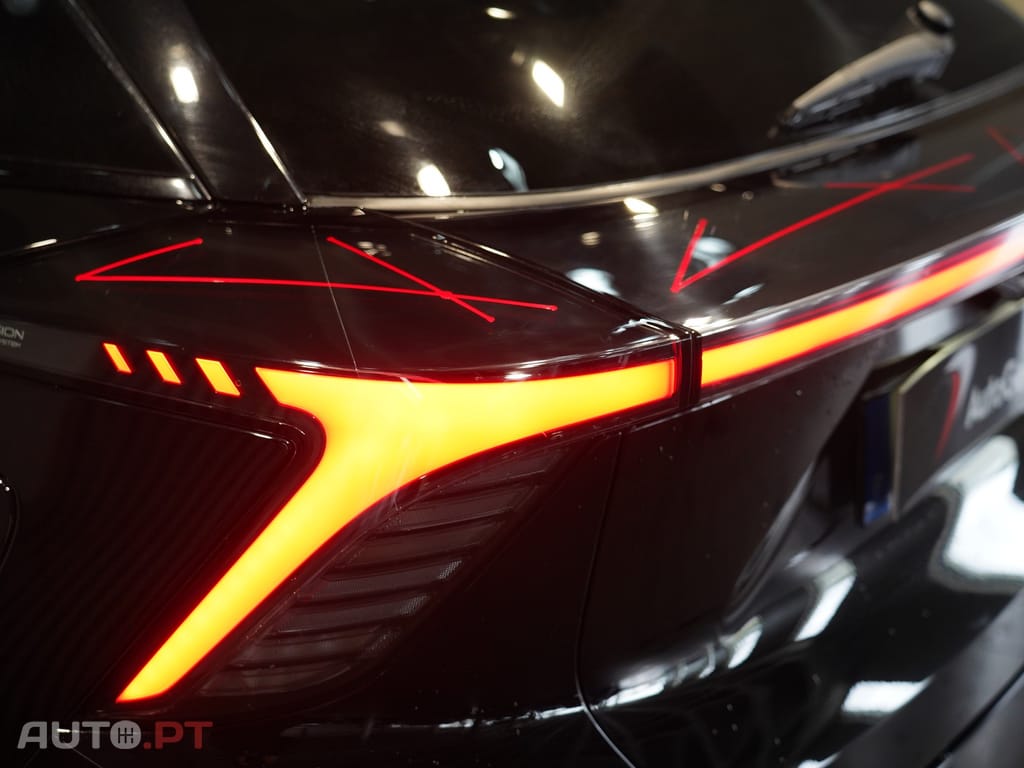 MG MG4 64 kWh Luxury