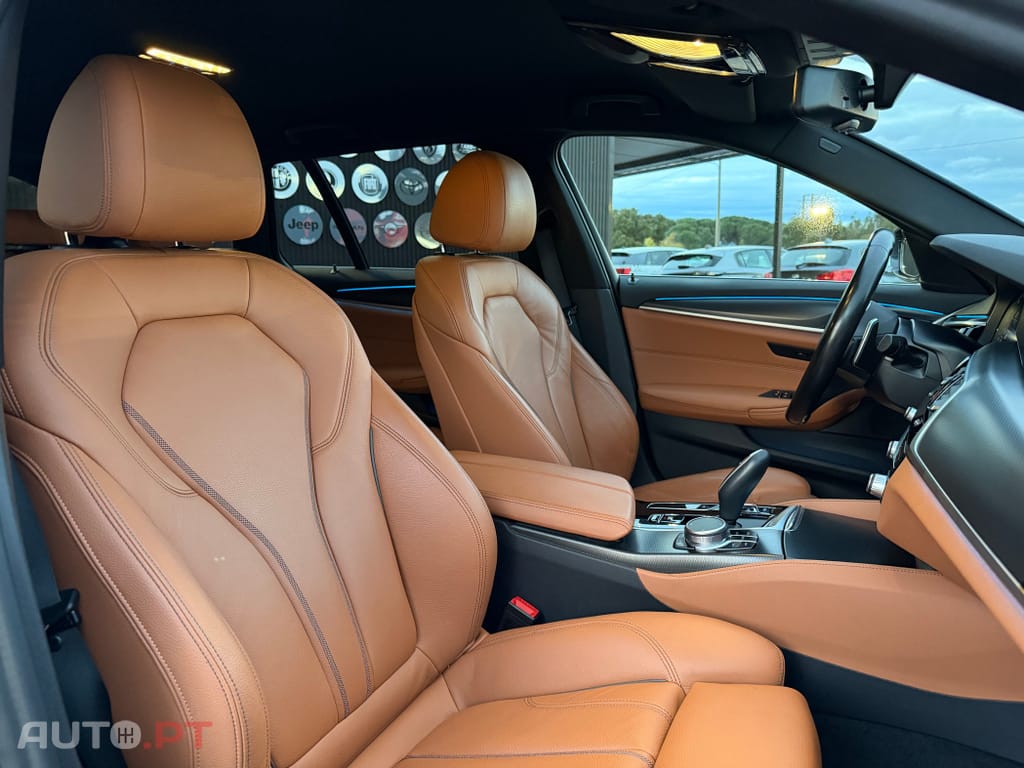 BMW 530 e Pack Desportivo M