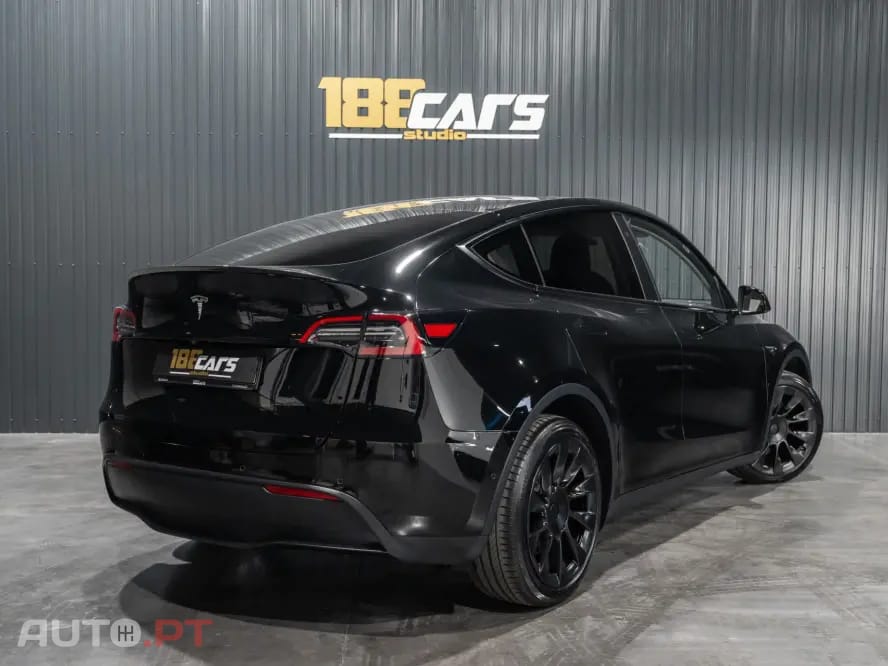 Tesla Model Y Long Range Dual Motor AWD