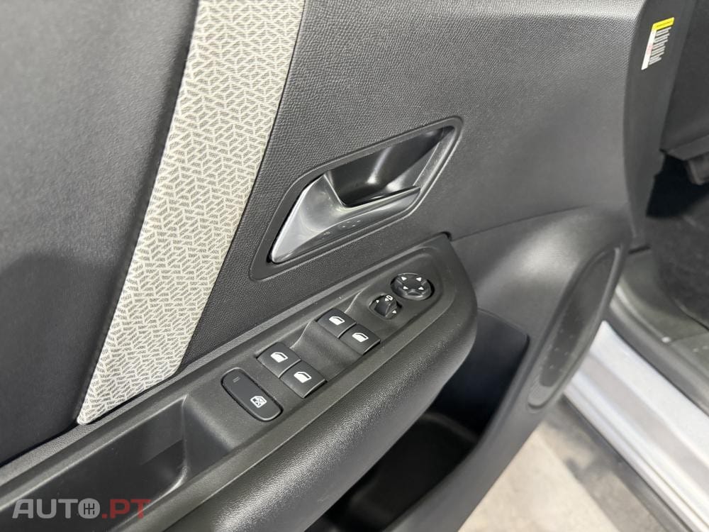 Citroen C4 PureTech 130 Stop&Start EAT8 PLUS