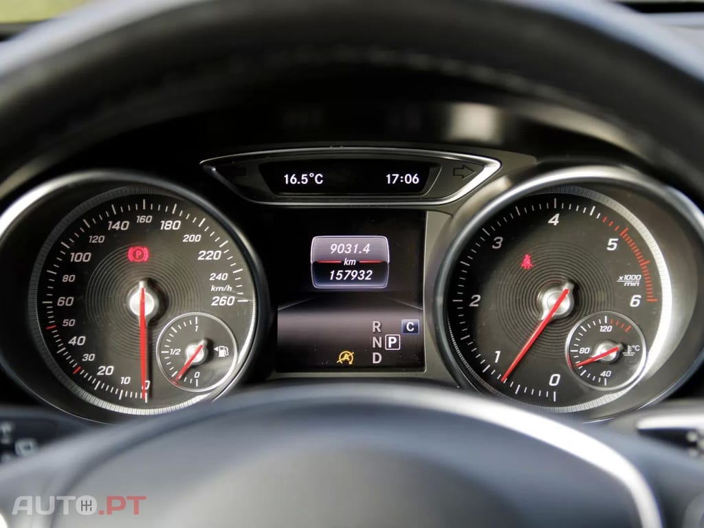Mercedes-Benz CLA 200 d Shooting Brake AMG Line Aut.