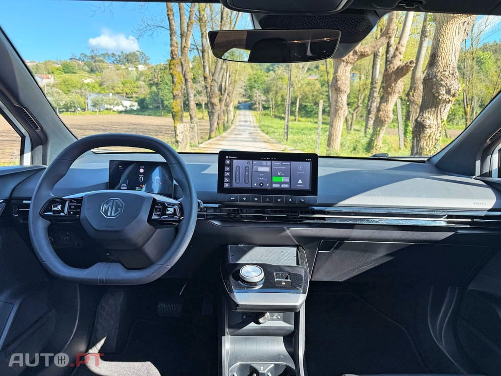 MG MG4 51 kWh Standard