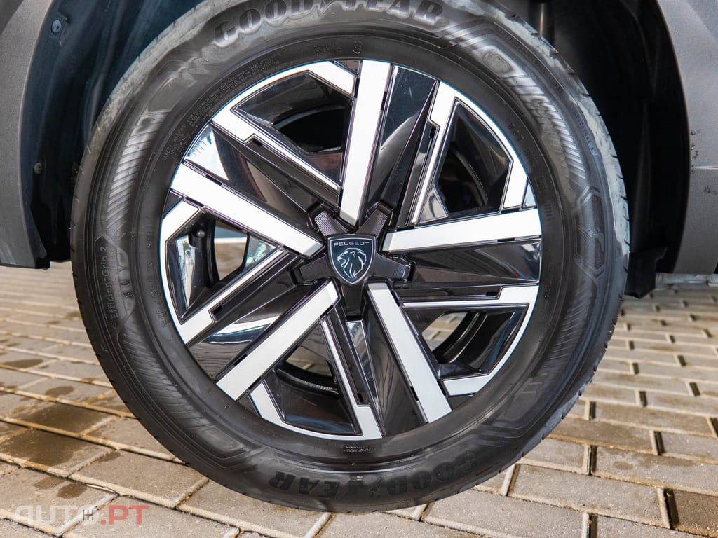 Peugeot 2008 1.2 PureTech Active Pack