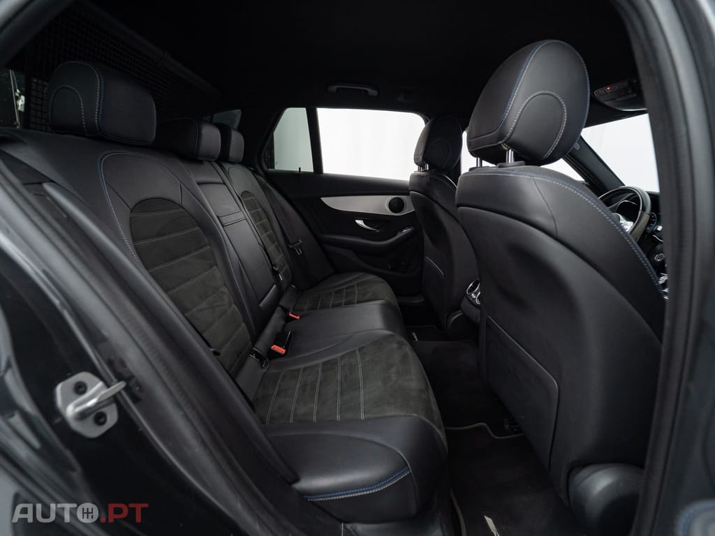 Mercedes-Benz C 300 de AMG Line