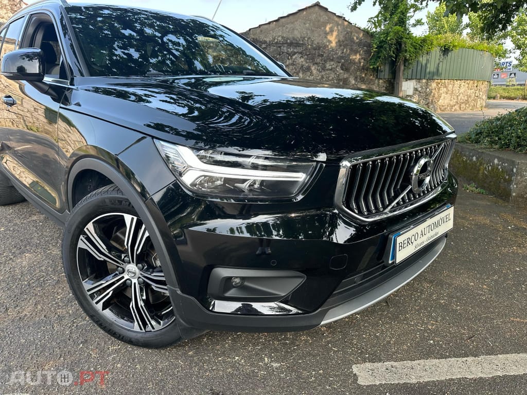 Volvo XC40 1.5 T5 PHEV Plus Dark