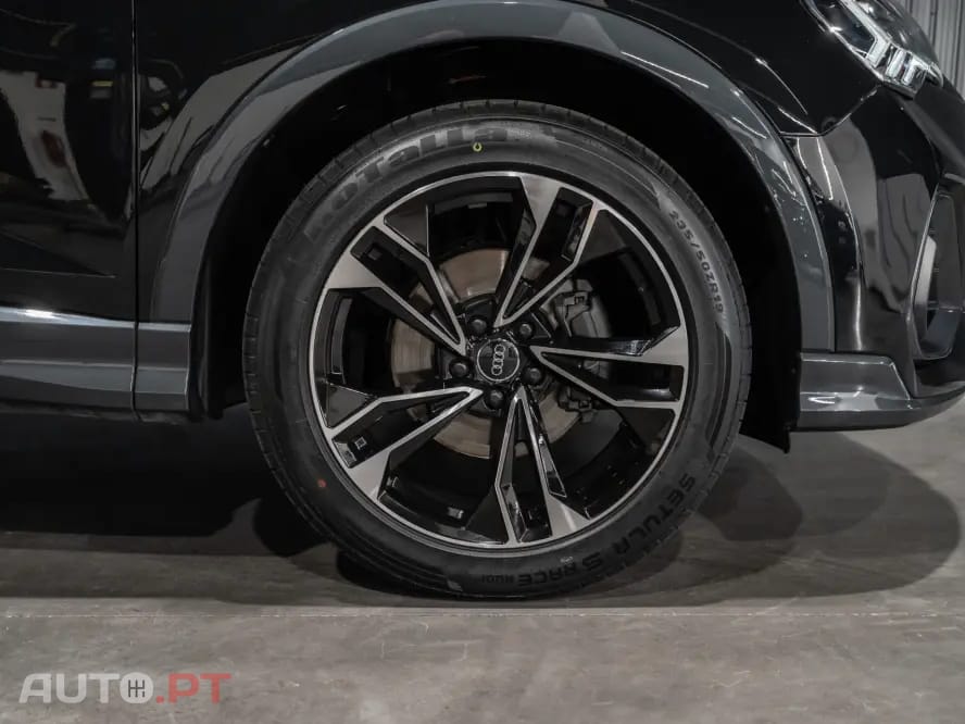 Audi Q3 35 TFSI S line S tronic