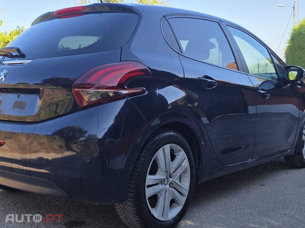 Peugeot 208 1.2 PureTech Style
