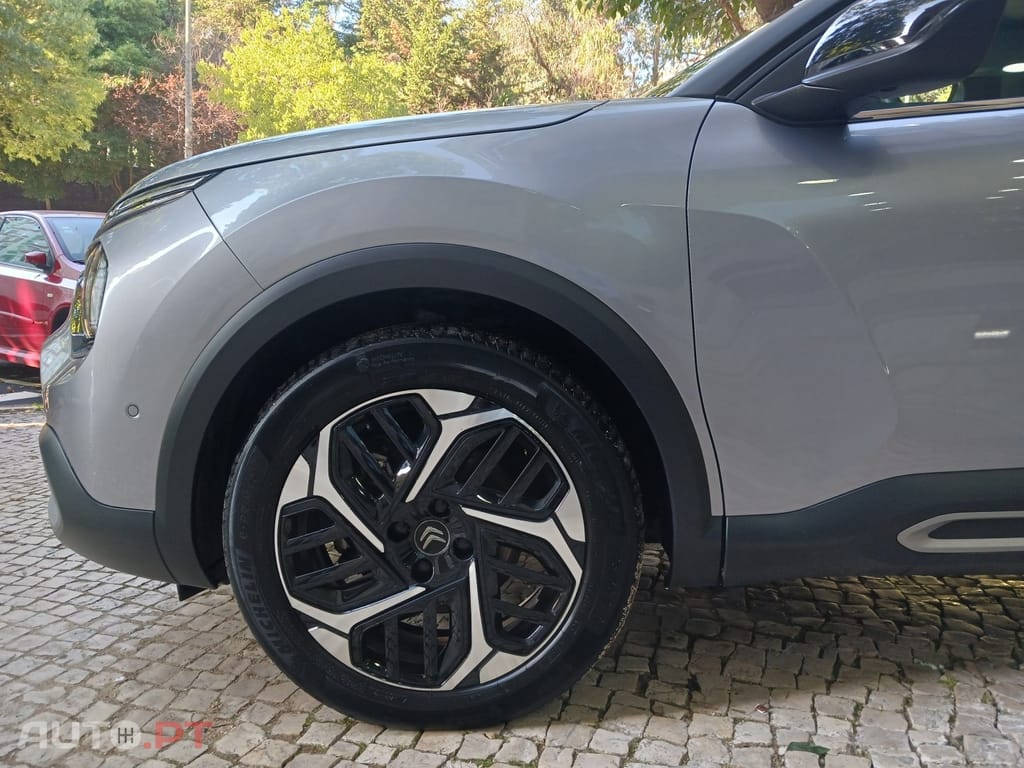 Citroen C4 1.5 BlueHDi Shine Pack EAT8