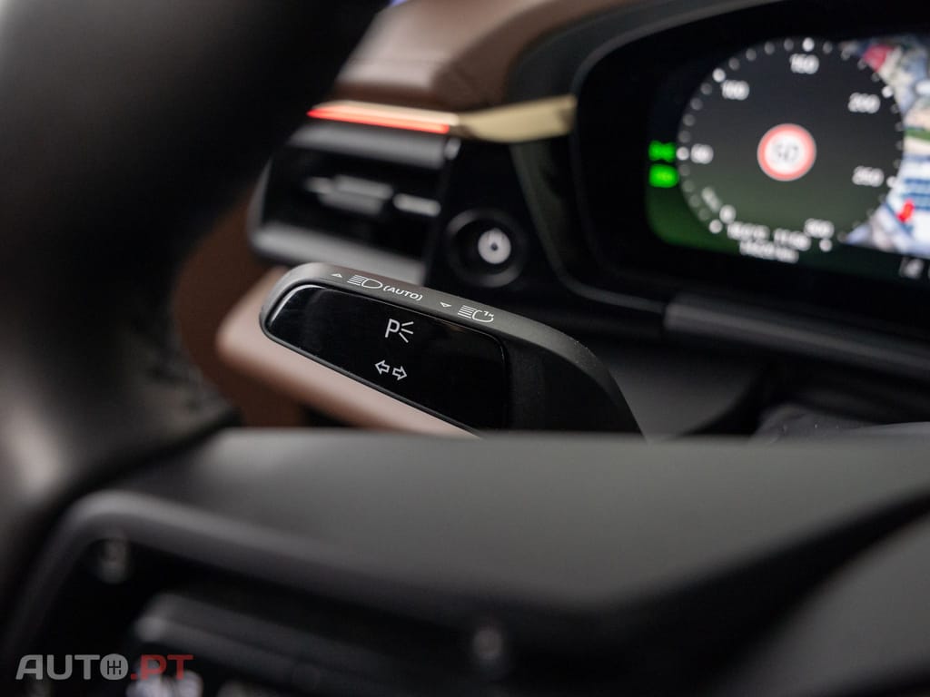 Porsche Macan Electric 4
