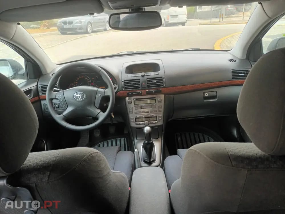 Toyota Avensis 2.0 D-4D Sol