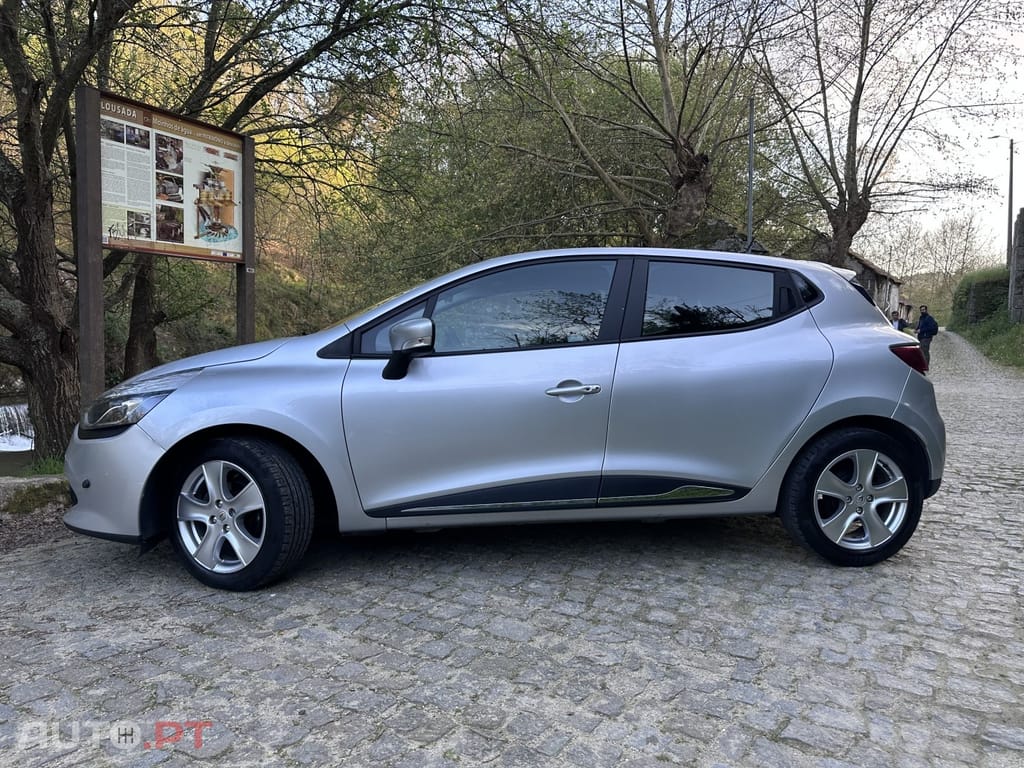 Renault Clio (Energy) TCe 75 Start & Stop LIMITED
