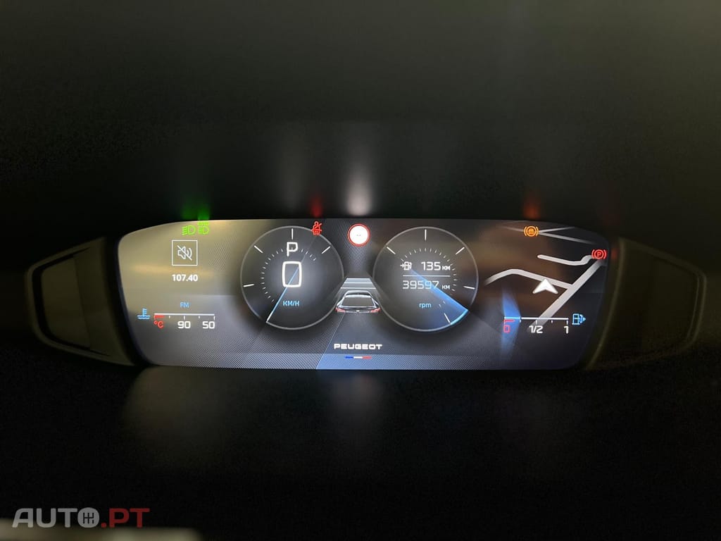 Peugeot 408 1.2 PureTech Allure Pack EAT8