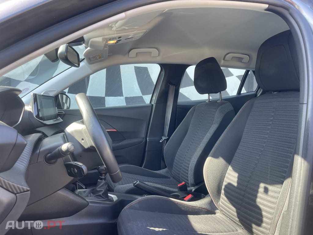 Peugeot 2008 1.2 PureTech Active
