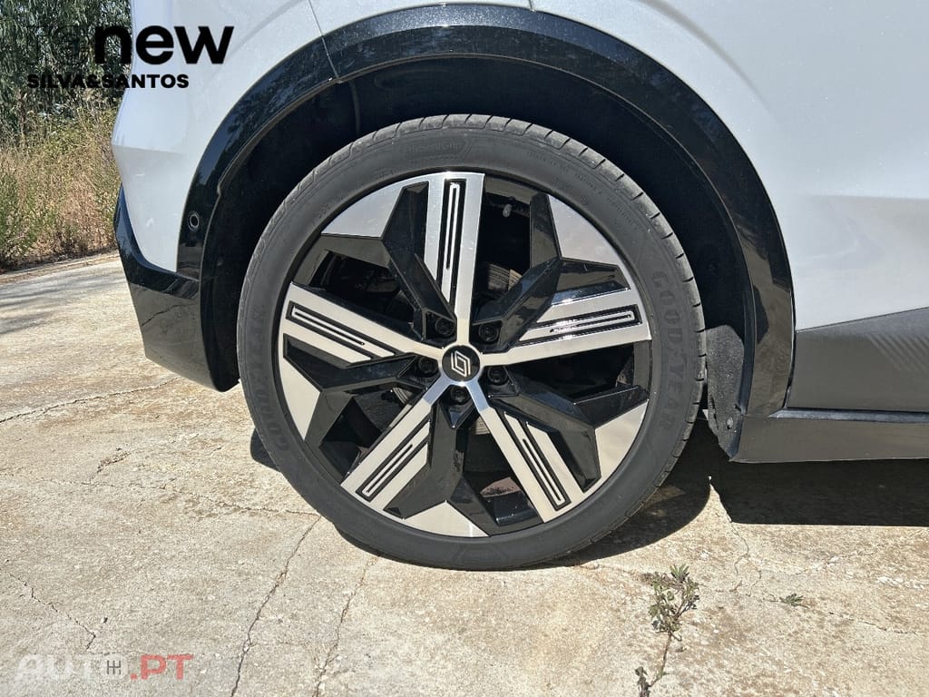 Renault Mégane E-Tech Iconic Super Charge