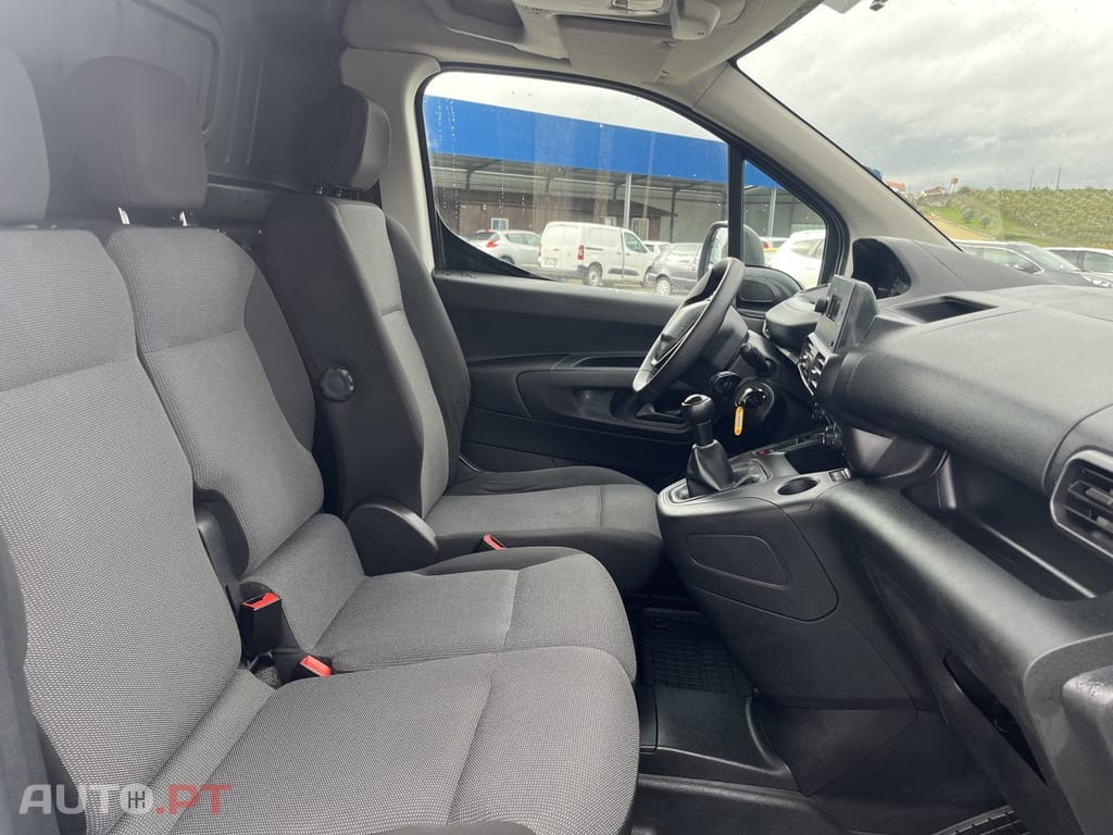 Peugeot Partner 1.5 BlueHDi Pro Standard