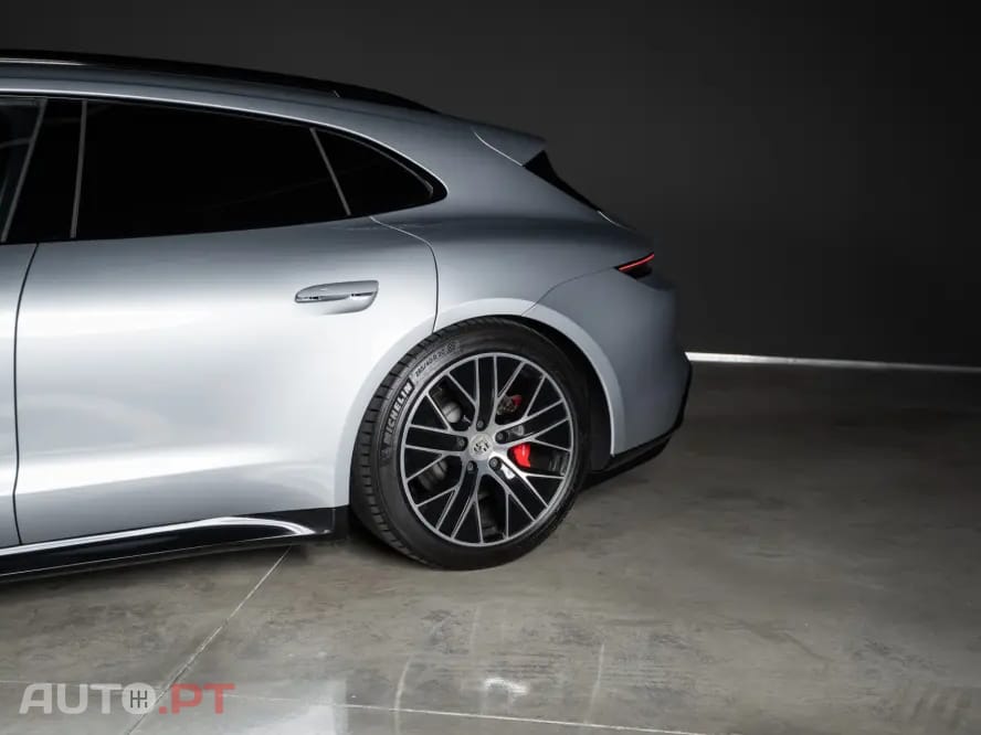 Porsche Taycan 4S