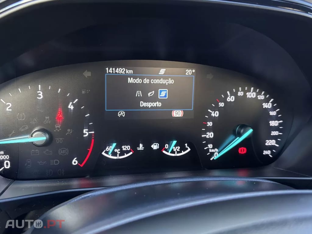 Ford Focus 1.5 TDCi EcoBlue ST-Line X