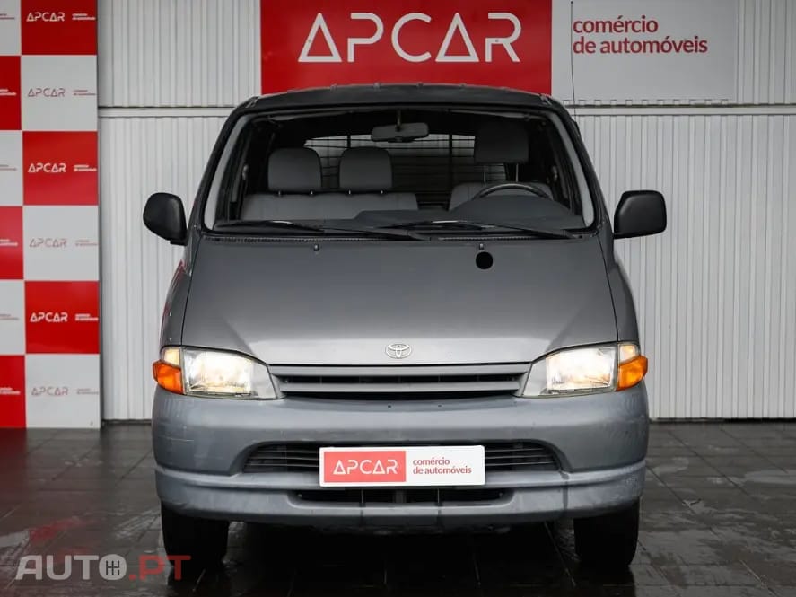 Toyota HiAce 2.4 D LXH12LG