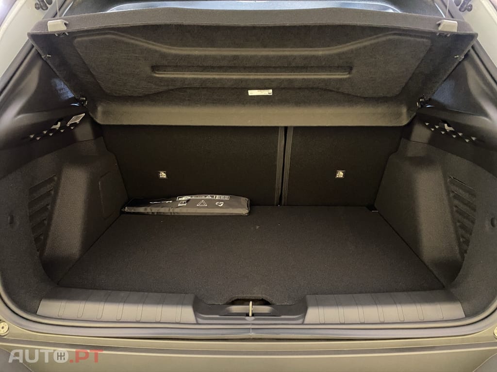 Jeep Avenger 1.2 T Hybrid 4xe Upland