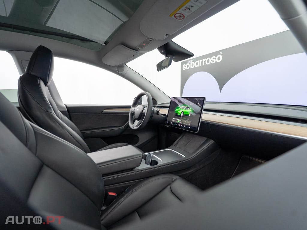 Tesla Model Y Long Range Tração Integral