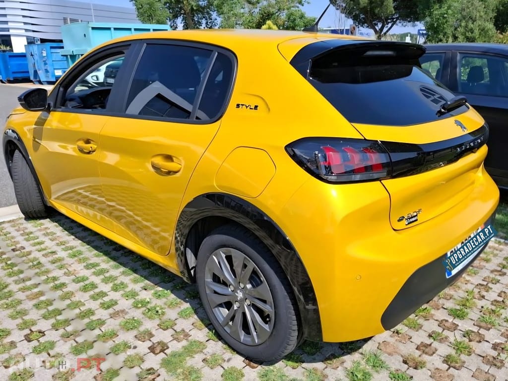 Peugeot E-208 50 kWh Style