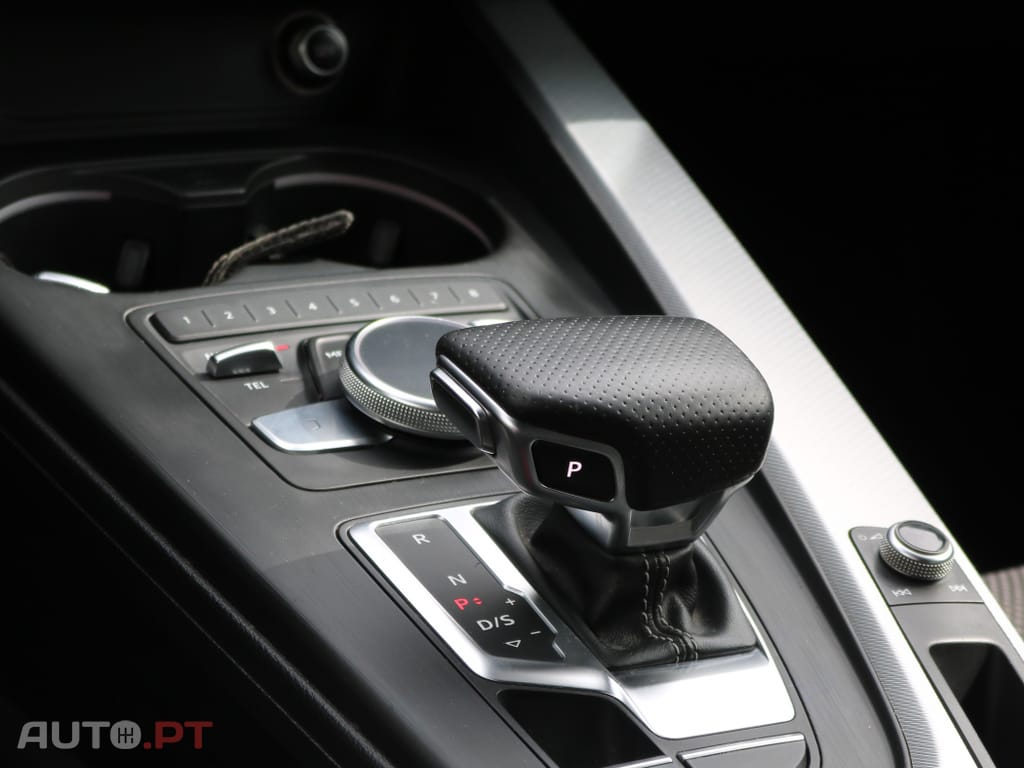 Audi A4 Avant 2.0 TDI multitronic S-line