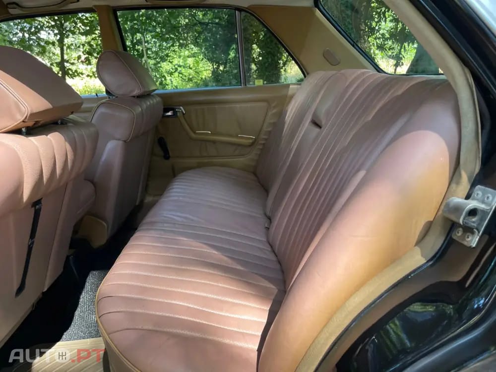 Mercedes-Benz 240 ND