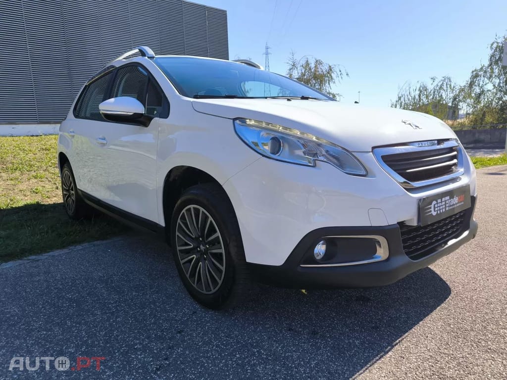 Peugeot 2008 1.2 VTi Active
