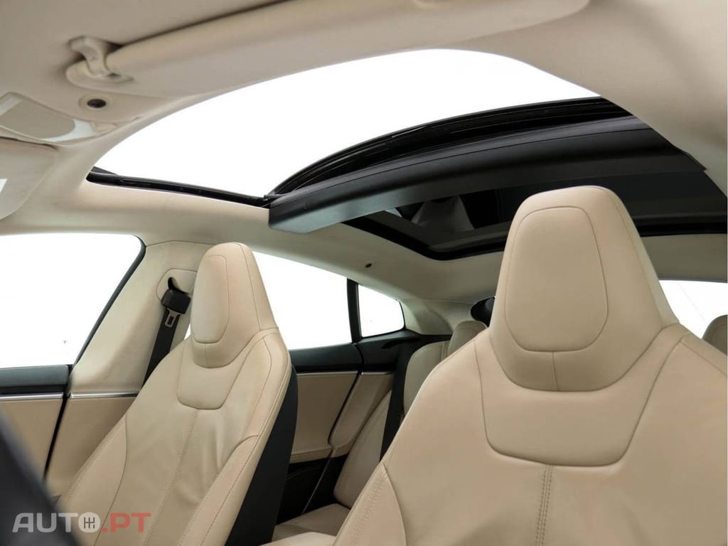 Tesla Model S 85