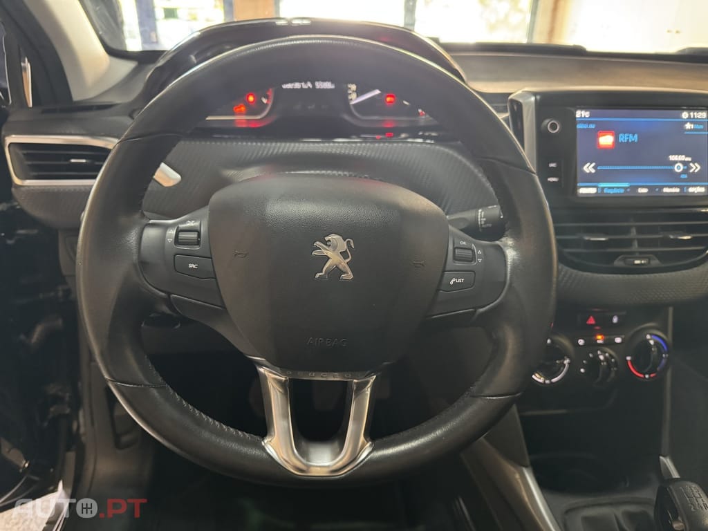 Peugeot 2008 1.2 PureTech Style