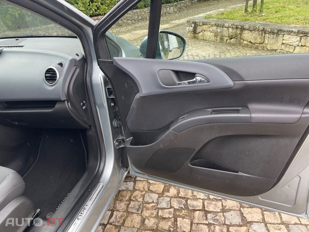 Opel Meriva 1.3 CDTi Design Edition S/S