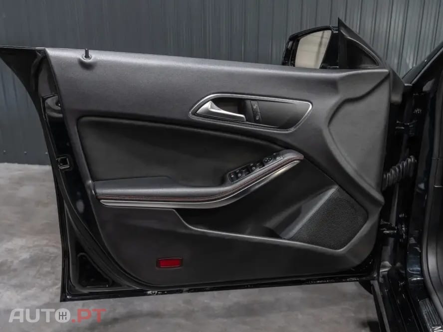 Mercedes-Benz CLA 200 d Shooting Brake AMG Line