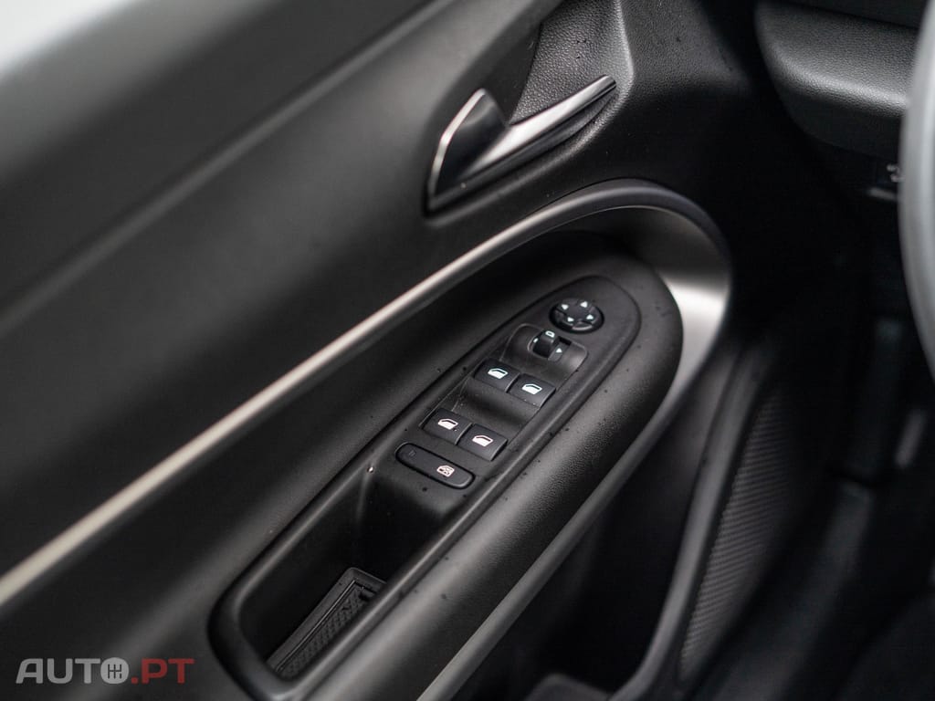 Jeep Avenger 1.2 GSE T3 Altitude