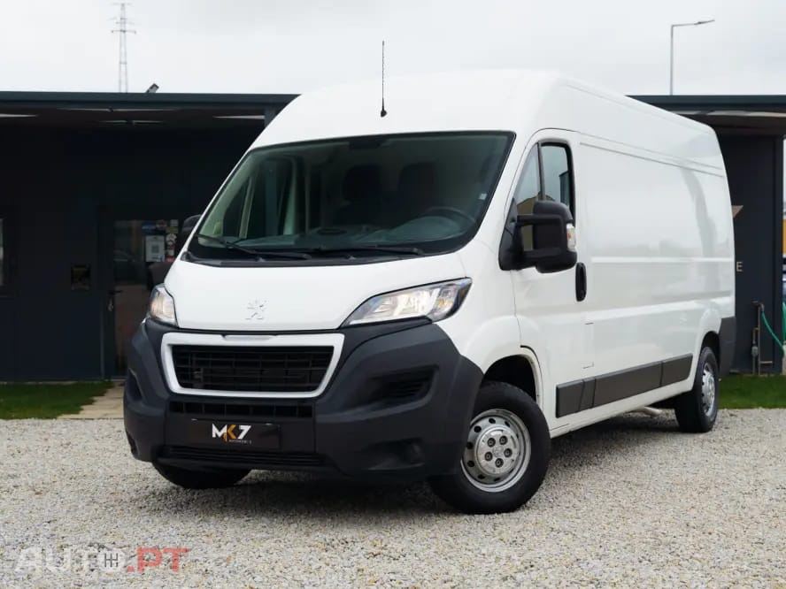 Peugeot Boxer 2.2 BlueHDi 335 L2 CD