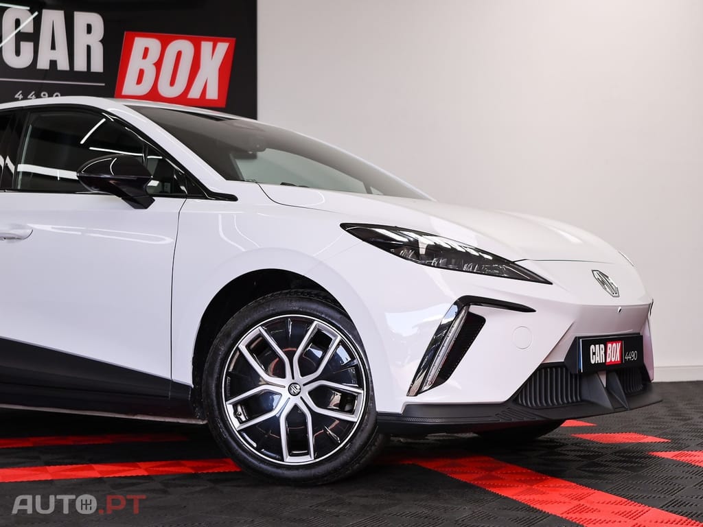 MG MG4 64 kWh Luxury