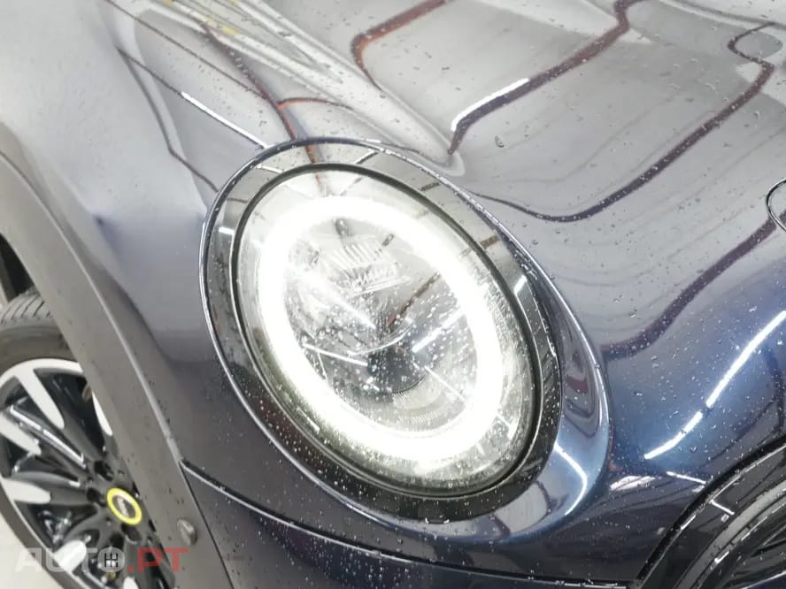 MINI Cooper Cooper SE Premium Classic