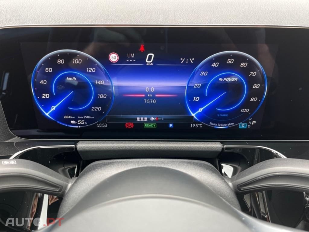 Mercedes-Benz EQA I.V.A DEDUTIVEL 300 4M AMG-Premium 