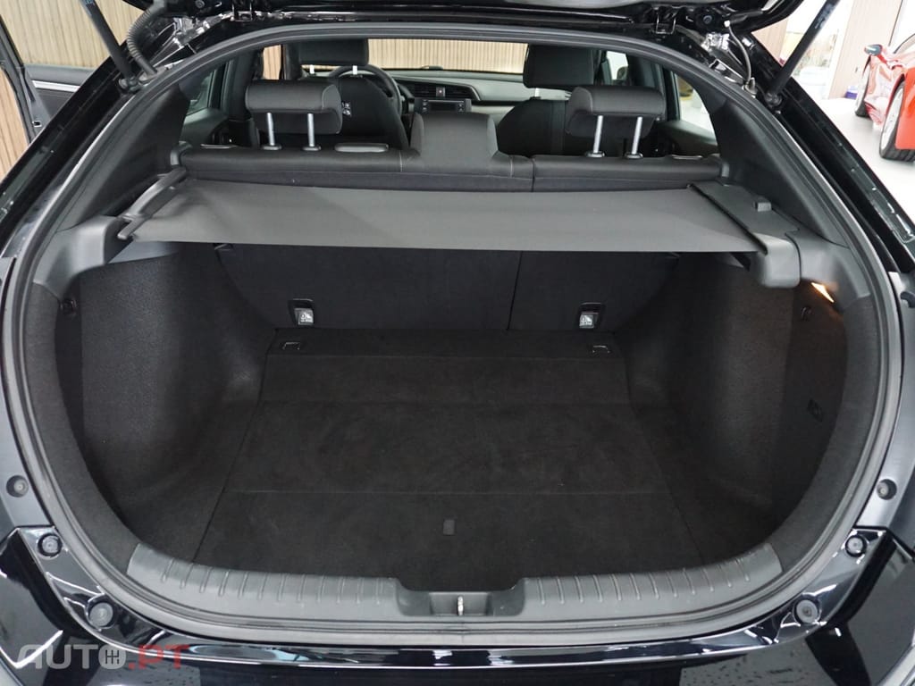 Honda Civic 1.0 i-VTEC Elegance