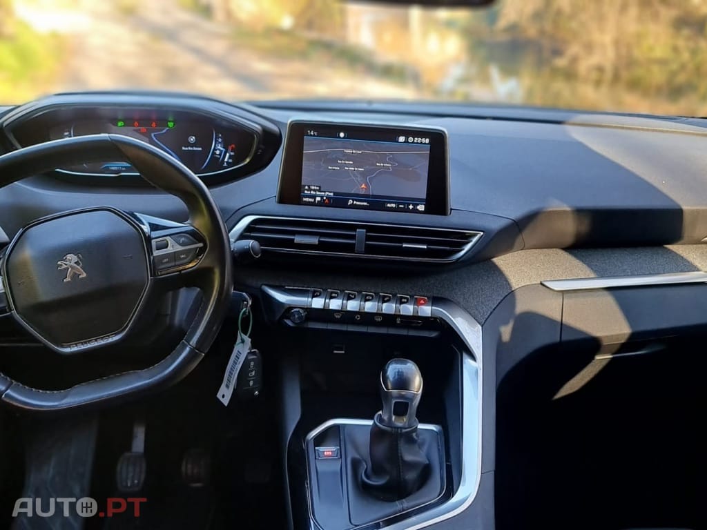 Peugeot 3008 1.6 BlueHDi Allure