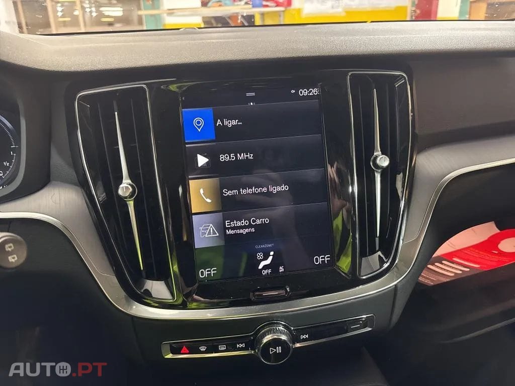 Volvo V60 2.0 T8 AWD TE Momentum
