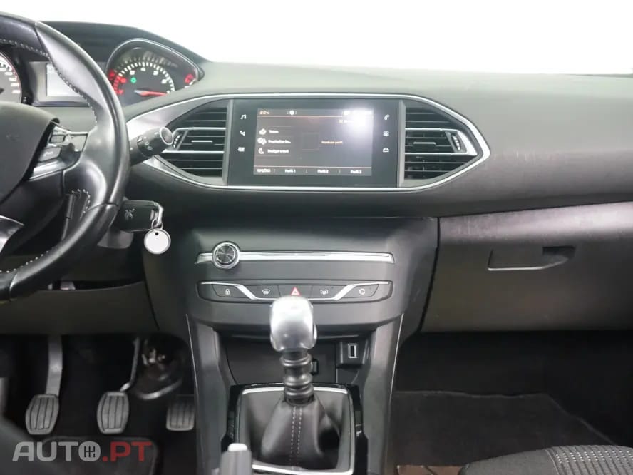 Peugeot 308 SW 1.2 PureTech Business Line