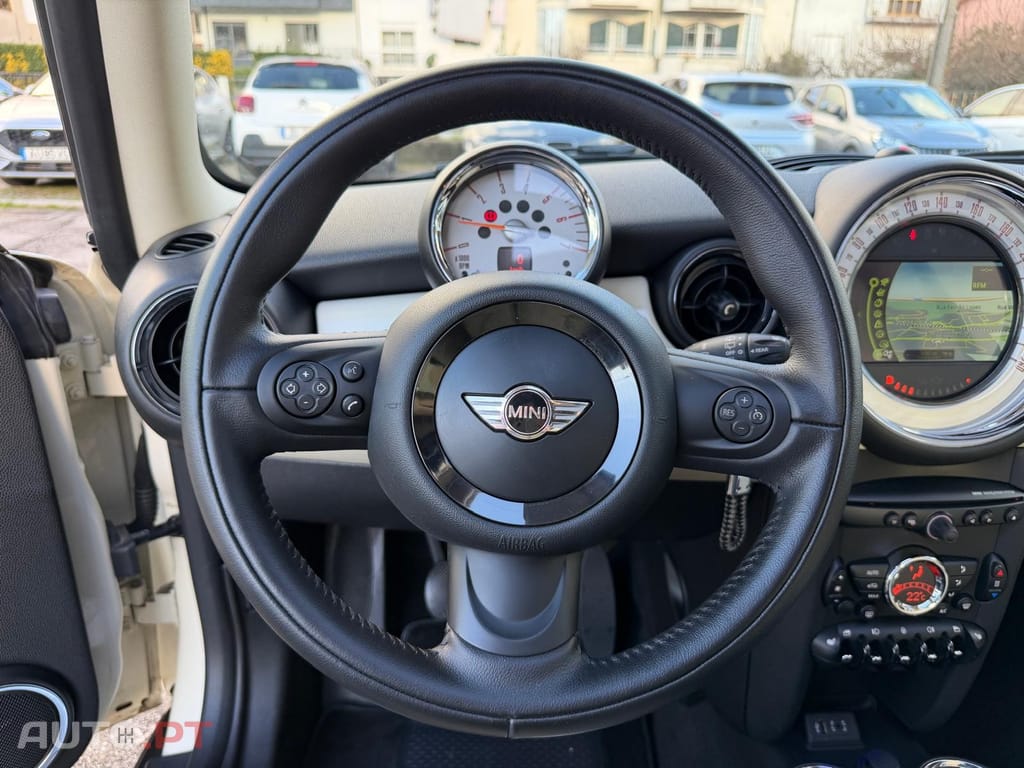 MINI Cooper Cooper D