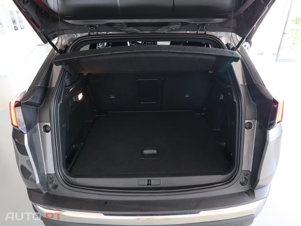 Peugeot 3008 1.5 BlueHDi Allure EAT8