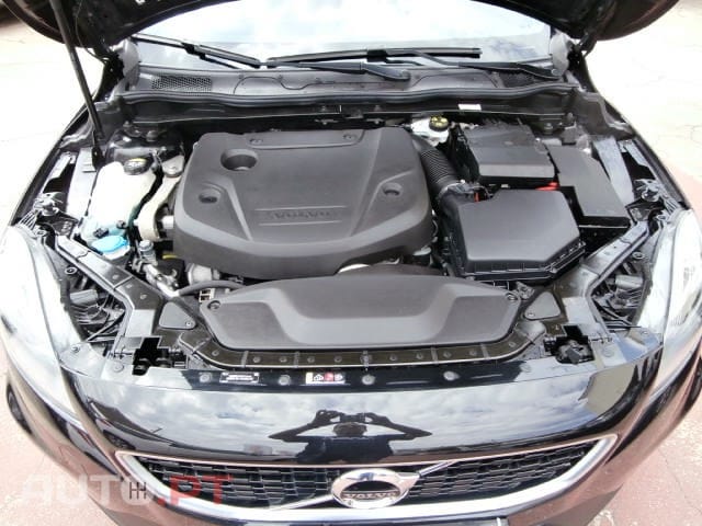 Volvo V40 2.0 D2 R-Design