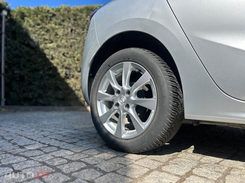Opel Corsa 1.2 Edition